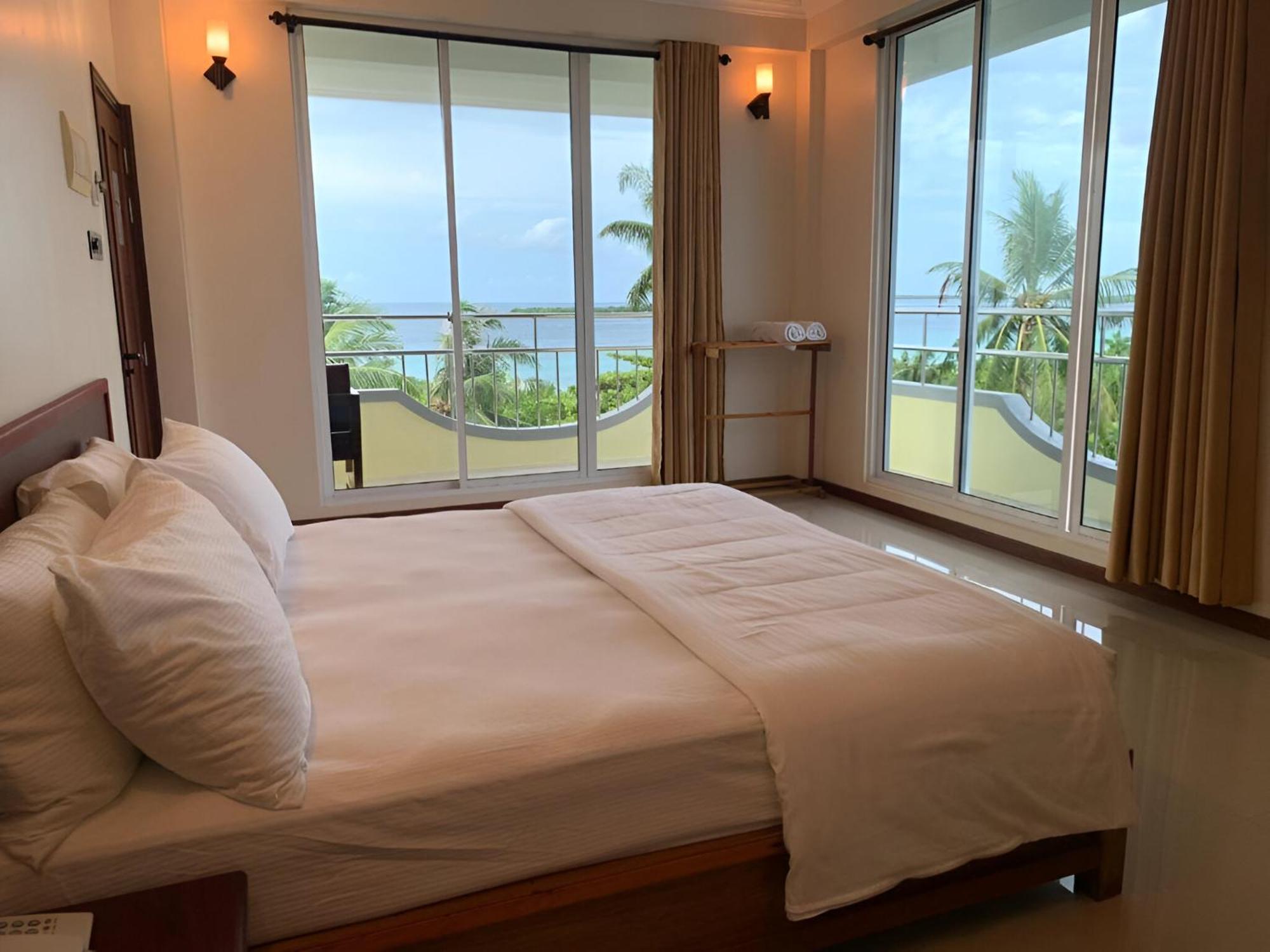 Noah Private Beach House Himmafushi Exteriér fotografie