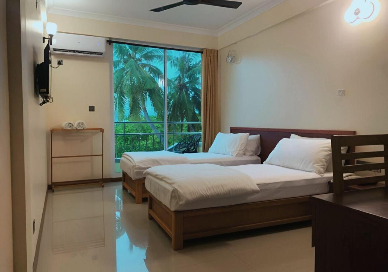 Noah Private Beach House Himmafushi Exteriér fotografie