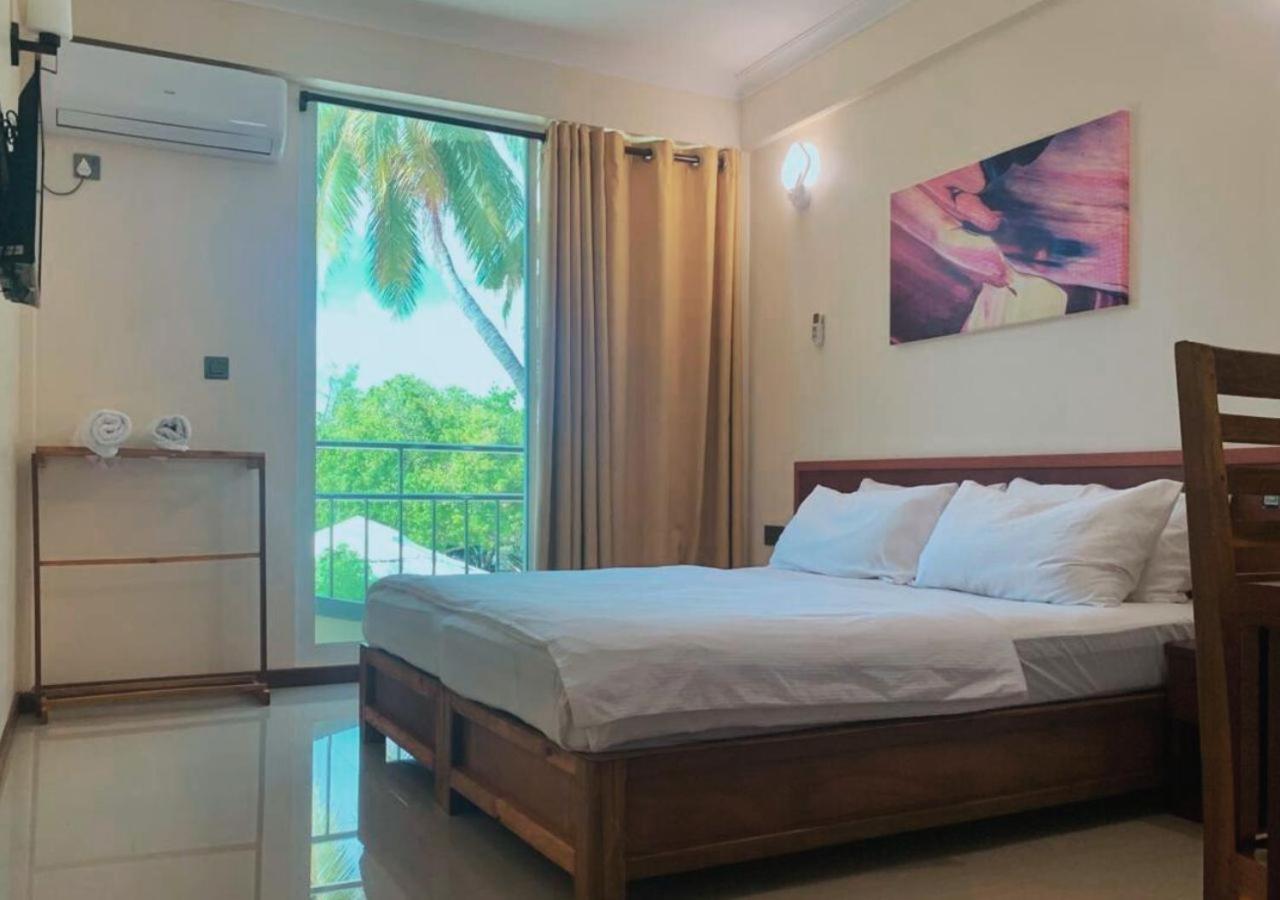 Noah Private Beach House Himmafushi Exteriér fotografie