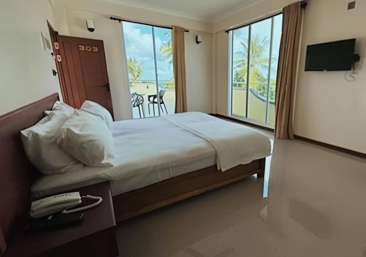 Noah Private Beach House Himmafushi Exteriér fotografie